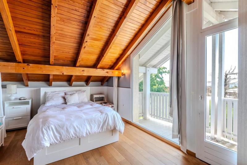 Propriété - 380 m² - 9 pièces