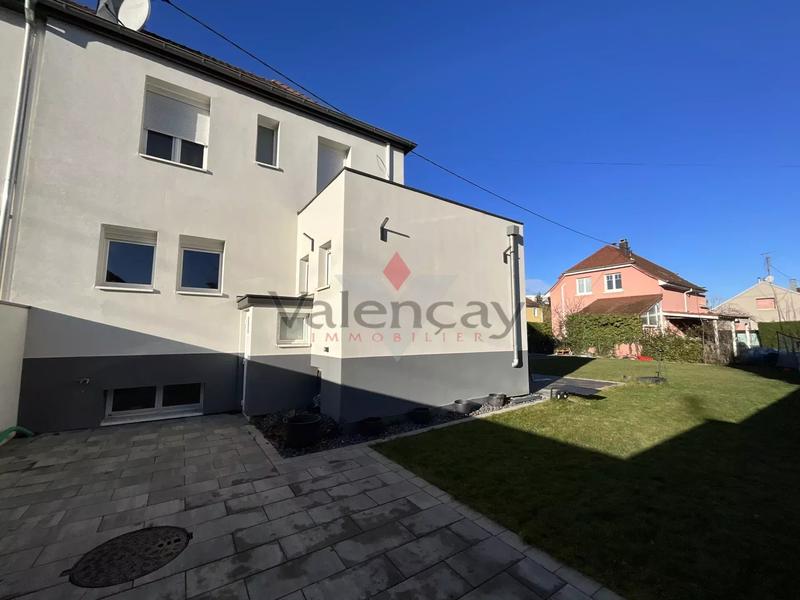 Maison - 152 m² - 6 pièces