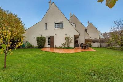 Maison - 104 m² - 5 pièces