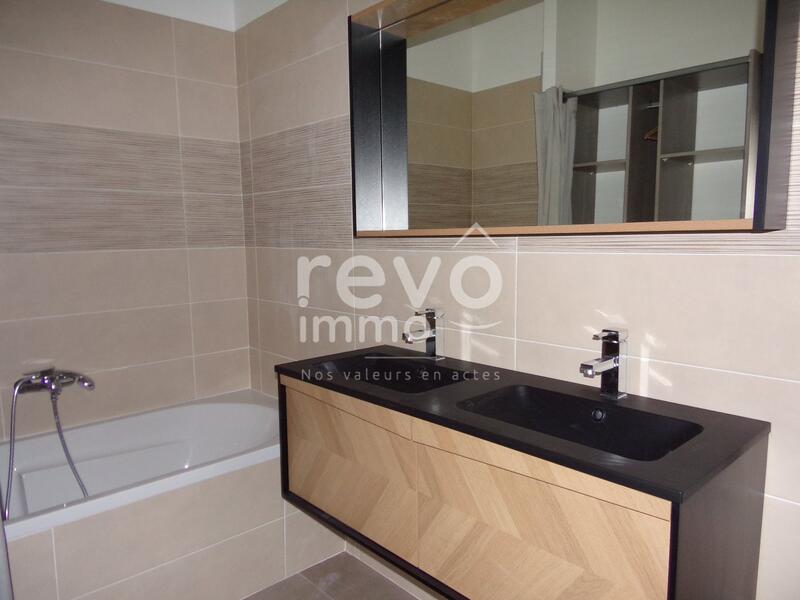 Appartement - 111 m² - 4 pièces