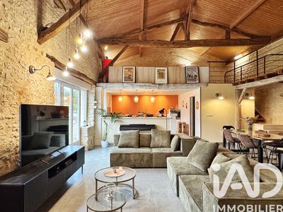 Maison - 235 m² - 5 pièces