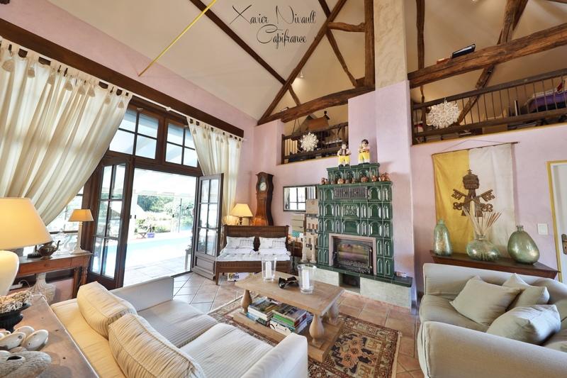 Maison - 480 m² - 10 pièces