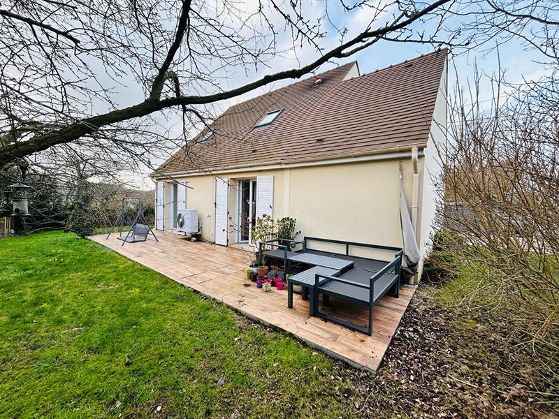 Maison - 85 m² - 5 pièces