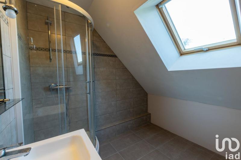 Maison - 210 m² - 8 pièces