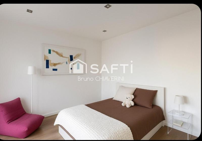 Maison - 219 m² - 4 pièces