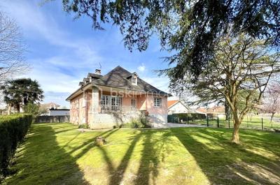 Maison - 190 m² - 7 pièces