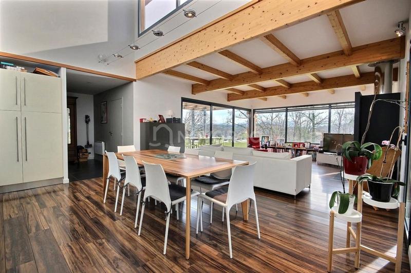 Villa - 200 m² - 7 pièces