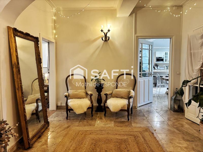 Maison - 342 m² - 10 pièces