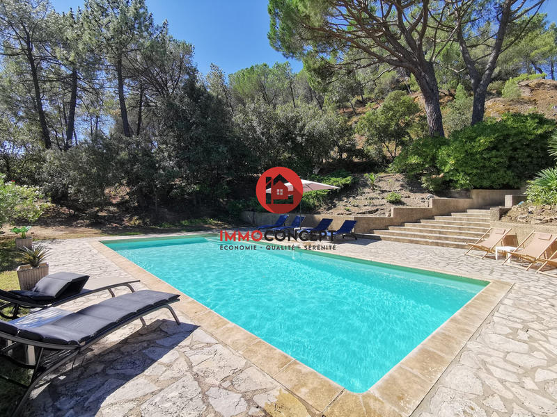 Villa - 265 m² - 8 pièces