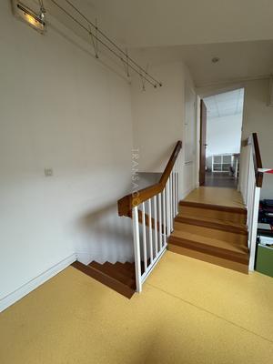 Bureau - 119 m² - 6 pièces