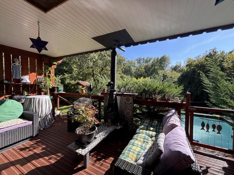 Maison - 97 m² - 3 pièces