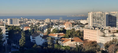 Appartement - 93 m² - 4 pièces