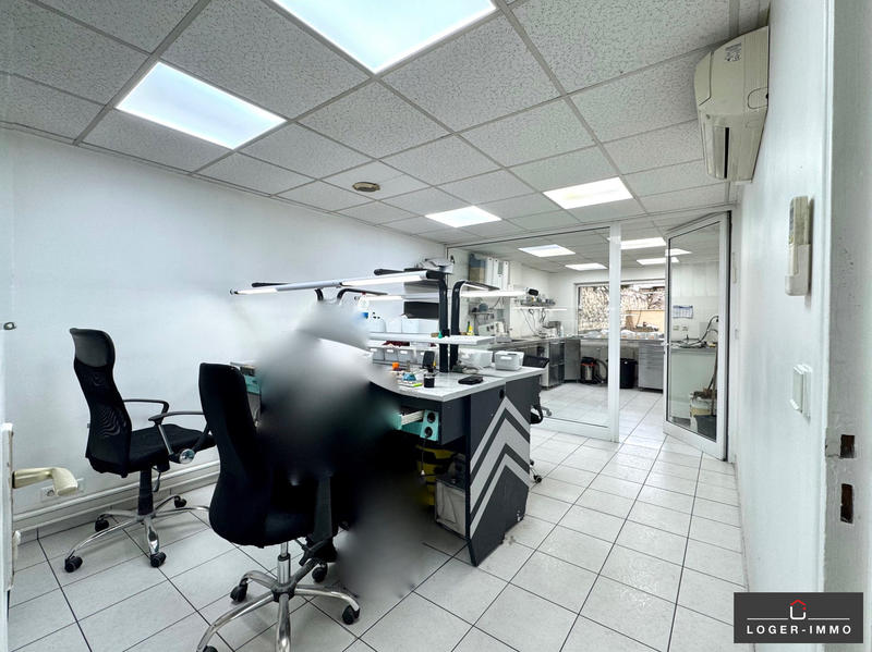 Local commercial - 81 m²