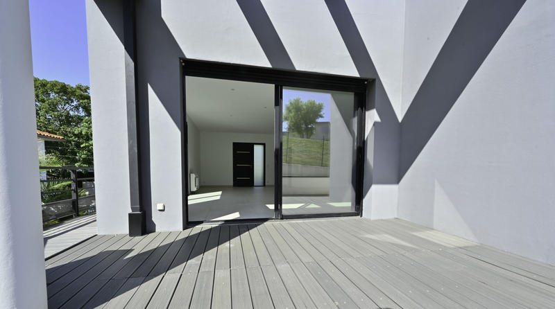 Maison - 202 m² - 5 pièces