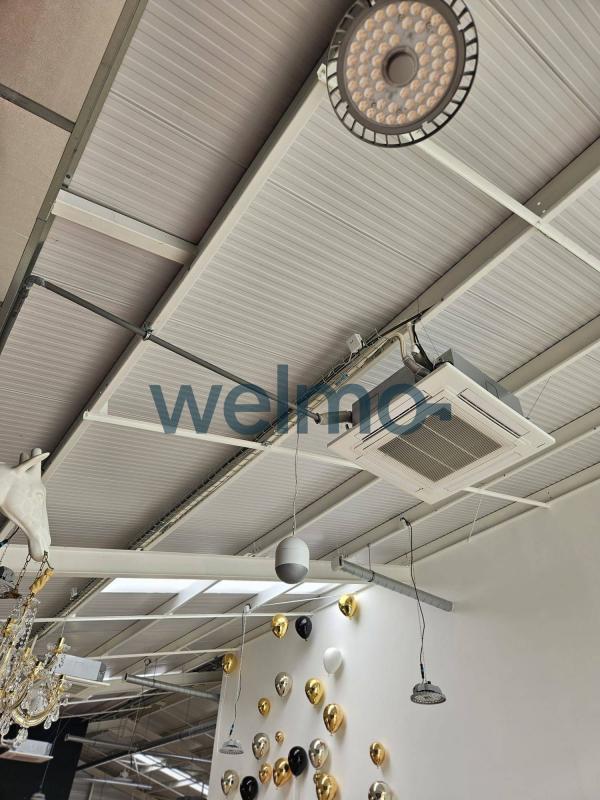 Local commercial - 612 m² - 10 pièces