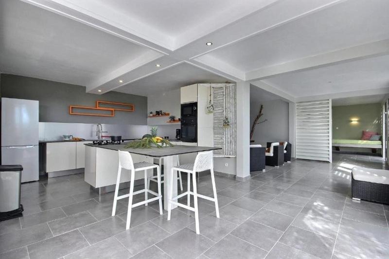 Maison - 277 m² - 8 pièces