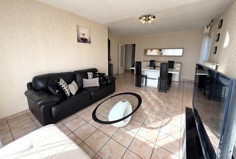 Maison - 97 m² - 5 pièces