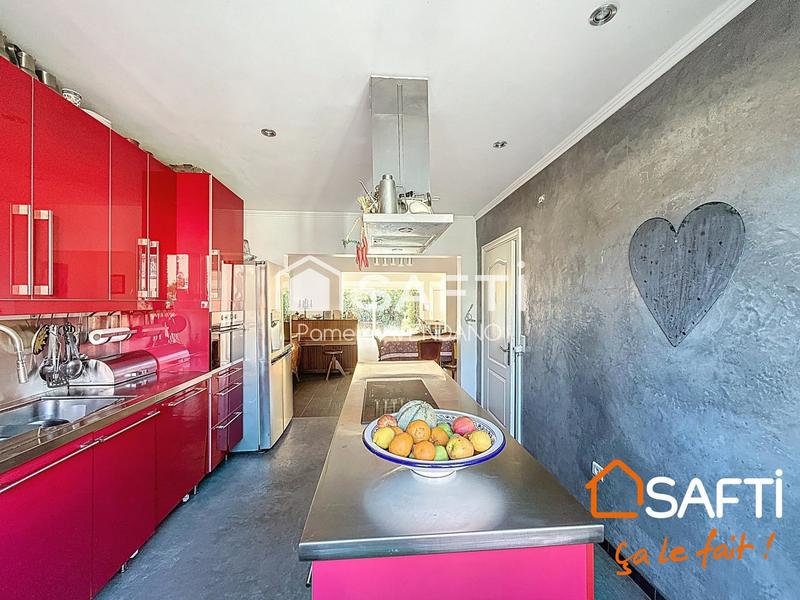 Villa - 200 m² - 8 pièces