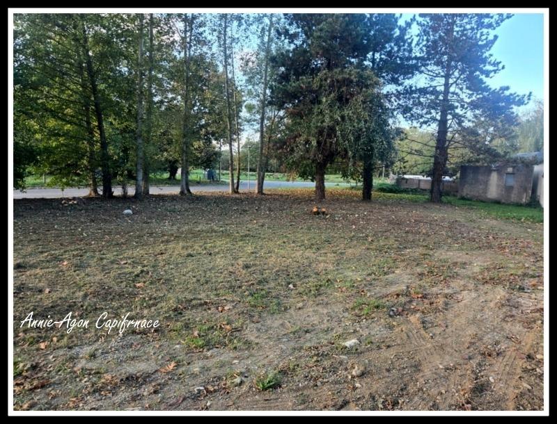 Terrain constructible - 590 m²