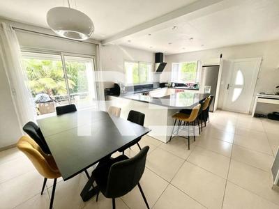 Villa - 130 m² - 5 pièces