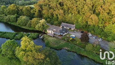 Maison - 409 m² - 18 pièces