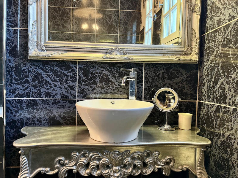 Maison - 211 m² - 8 pièces