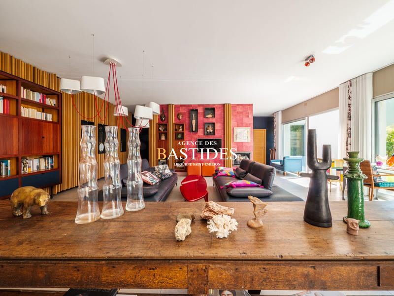 Maison contemporaine - 223 m² - 7 pièces