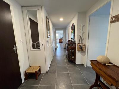 Appartement - 93 m² - 4 pièces