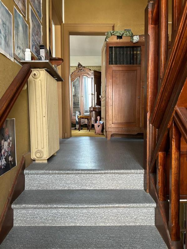 Maison - 313 m² - 17 pièces