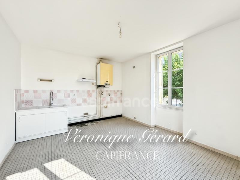 Maison en pierre - 179 m² - 8 pièces