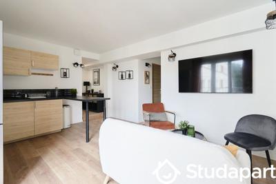 Chambre - 11 m² - 1 pièce