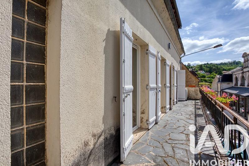 Maison - 216 m² - 8 pièces