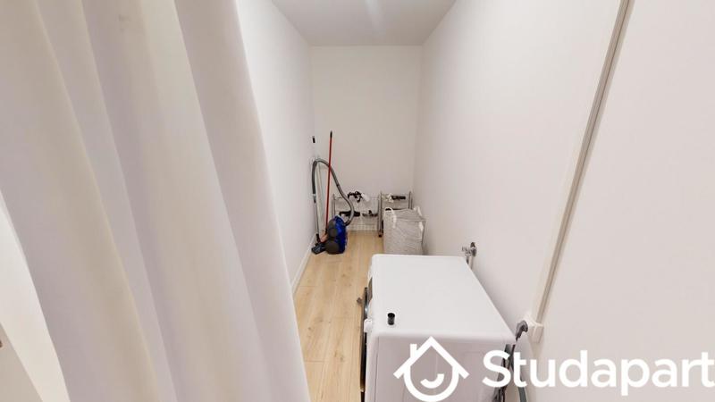 Chambre - 11 m² - 1 pièce