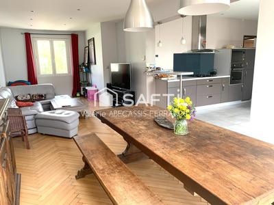 Maison - 177 m² - 6 pièces