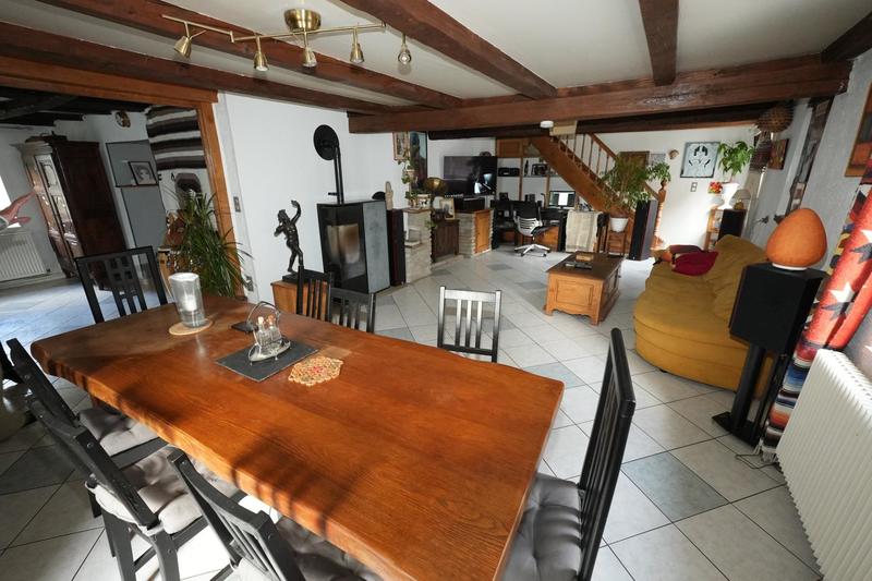 Maison - 140 m² - 6 pièces