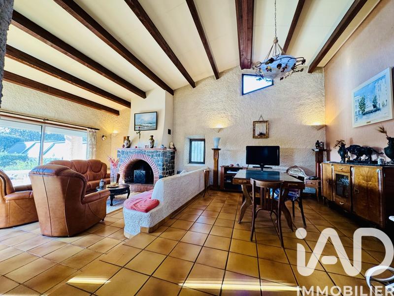 Maison - 140 m² - 6 pièces