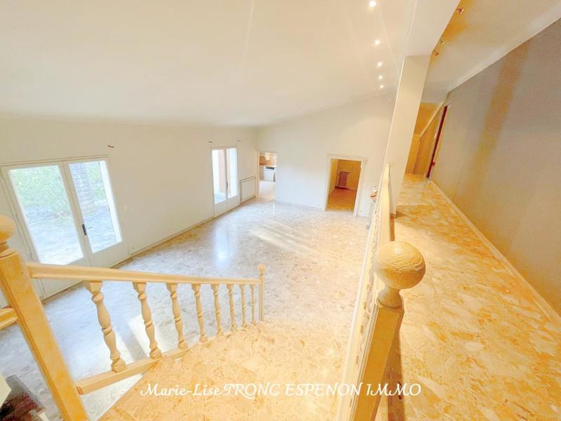 Villa - 194 m² - 7 pièces