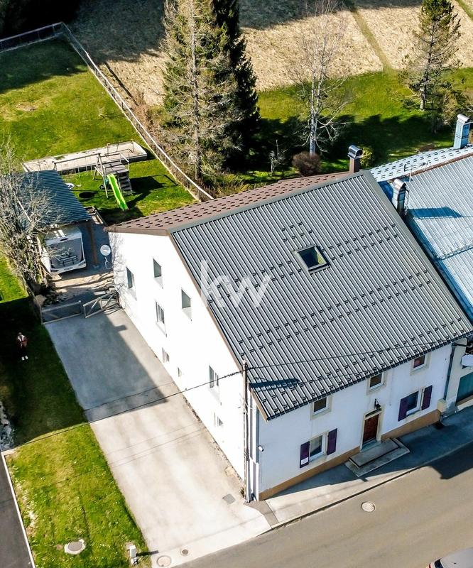 Maison de village - 357 m² - 10 pièces