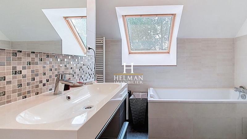 Villa - 179 m² - 6 pièces