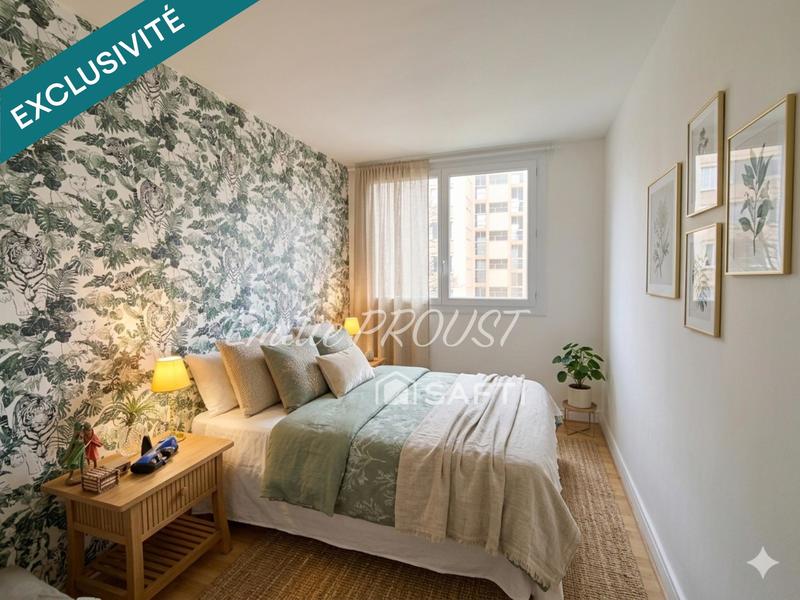 Appartement - 90 m² - 5 pièces