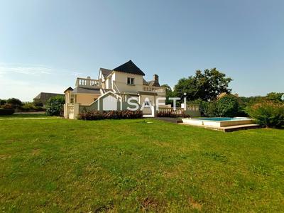 Maison - 139 m² - 7 pièces