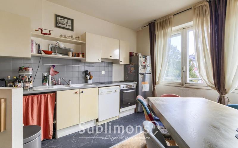 Appartement - 82 m² - 4 pièces