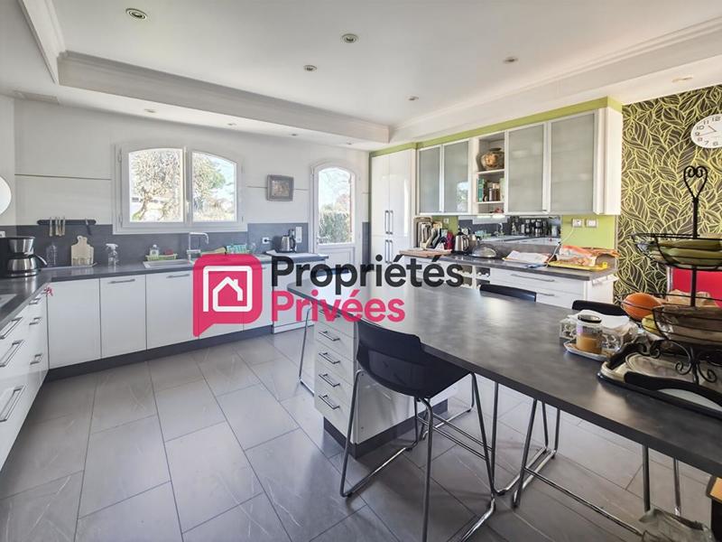 Maison - 170 m² - 7 pièces