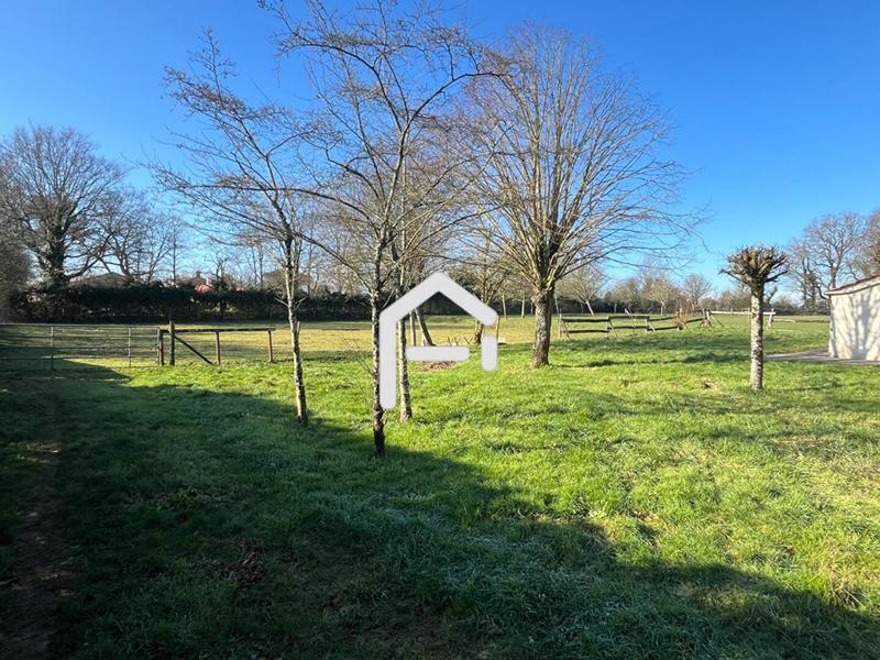 Maison - 2 150 m² - 7 pièces