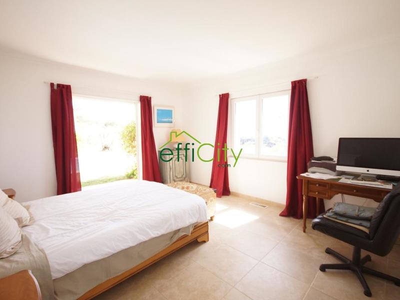 Maison - 260 m² - 7 pièces