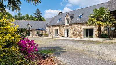 Maison - 159 m² - 7 pièces