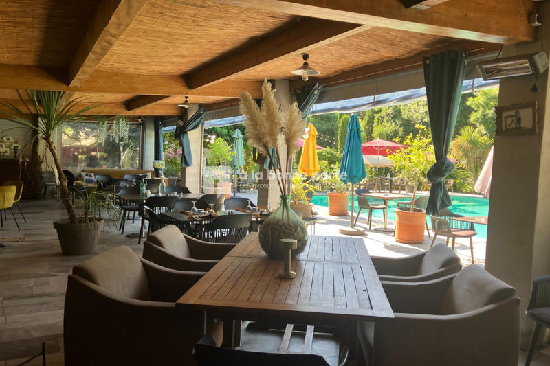 Bastide - 400 m² - 10 pièces