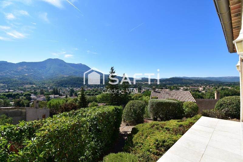 Maison - 178 m² - 7 pièces