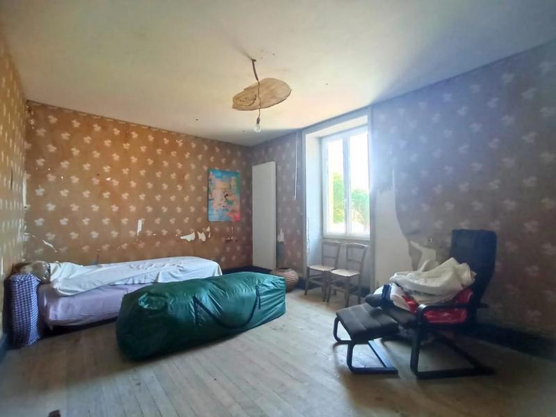 Maison - 184 m² - 9 pièces