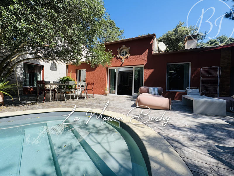 Maison - 167 m² - 6 pièces